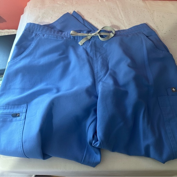 Figs scrub pants - Picture 4 of 5